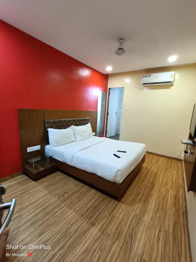 Hotel A Suites Mumbai Kültér fotó