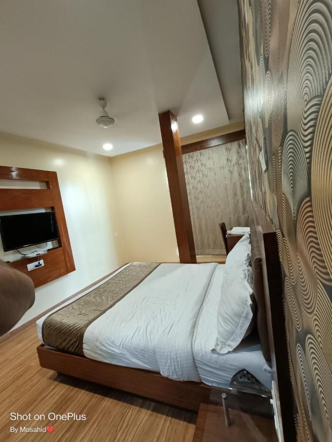 Hotel A Suites Mumbai Kültér fotó
