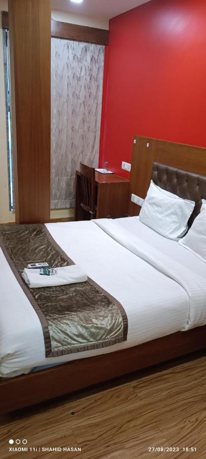 Hotel A Suites Mumbai Kültér fotó
